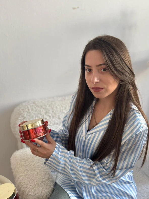 Velvet Rouge Skin Nourishing Salt Scrub